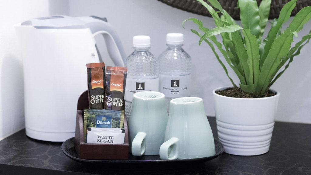 Harbour Ville Hotel Hamilton room amenities